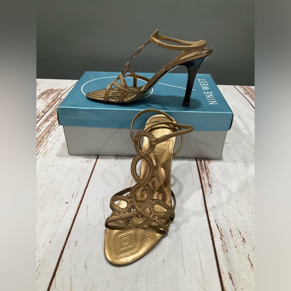 NINE WEST GOLD HEELED SANDALS